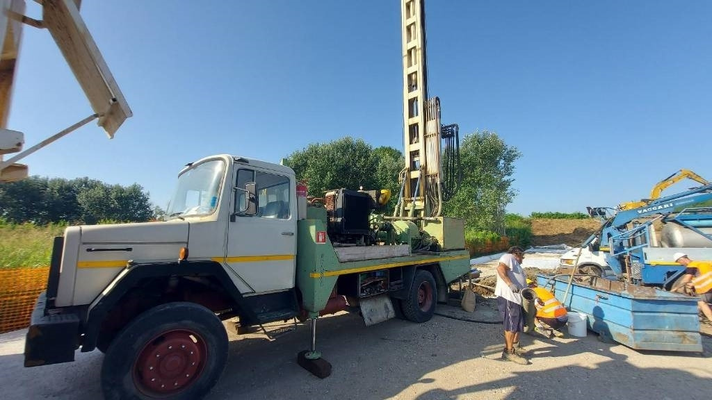 Fraste FS300 - Maşină de foraj: Foto 1 Fraste FS300 - Maşină de foraj: Foto 1