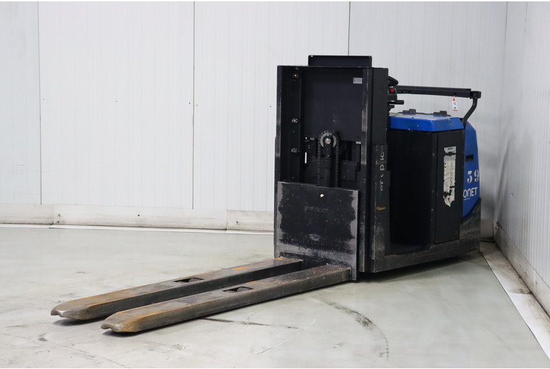 Toyota OSE120 - Stivuitorul selector: Foto 4 Toyota OSE120 - Stivuitorul selector: Foto 4