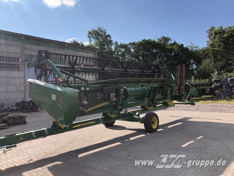 John Deere T550 - Combină de recoltat cereale: Foto 5 John Deere T550 - Combină de recoltat cereale: Foto 5