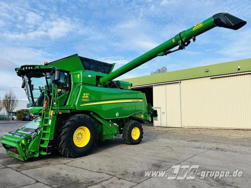 John Deere T660 - Combină de recoltat cereale: Foto 1 John Deere T660 - Combină de recoltat cereale: Foto 1