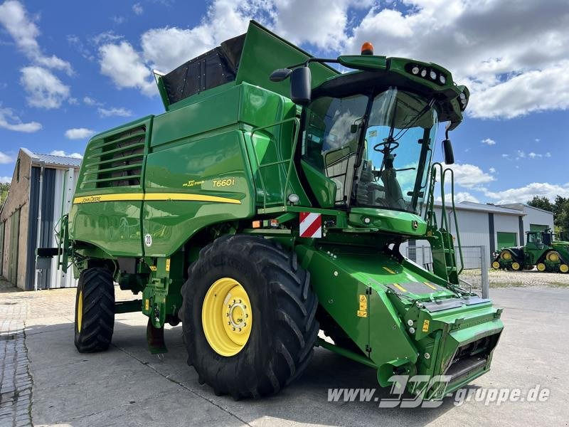 John Deere T660 i ProDrive - Combină de recoltat cereale: Foto 3 John Deere T660 i ProDrive - Combină de recoltat cereale: Foto 3