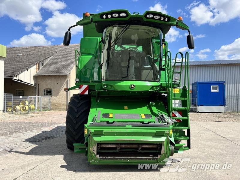 John Deere T660 i ProDrive - Combină de recoltat cereale: Foto 2 John Deere T660 i ProDrive - Combină de recoltat cereale: Foto 2