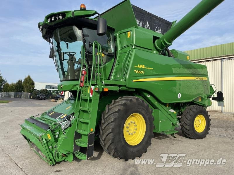 John Deere T660i - Combină de recoltat cereale: Foto 1 John Deere T660i - Combină de recoltat cereale: Foto 1