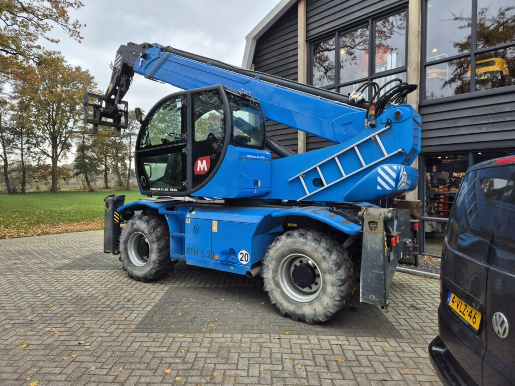 MAGNI RTH 5.21 - Stivuitor telescopic: Foto 3 MAGNI RTH 5.21 - Stivuitor telescopic: Foto 3