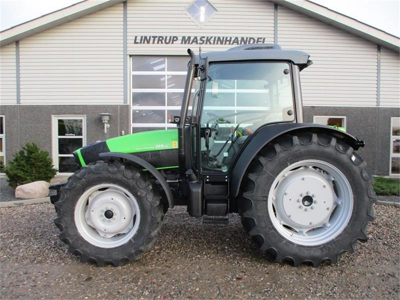 Deutz-fahr Agrofarm 115G with 30F+30R Hi-Lo and CreepGea - Tractor agricol: Foto 1 Deutz-fahr Agrofarm 115G with 30F+30R Hi-Lo and CreepGea - Tractor agricol: Foto 1