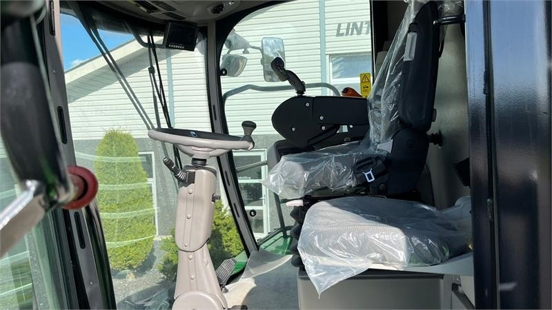 Deutz-fahr C7206 With 24feed - 7.2m header. New and unused Co - Combină de recoltat cereale: Foto 2 Deutz-fahr C7206 With 24feed - 7.2m header. New and unused Co - Combină de recoltat cereale: Foto 2