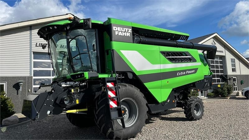 Deutz-fahr C7206 With 24feed - 7.2m header. New and unused Co - Combină de recoltat cereale: Foto 1 Deutz-fahr C7206 With 24feed - 7.2m header. New and unused Co - Combină de recoltat cereale: Foto 1