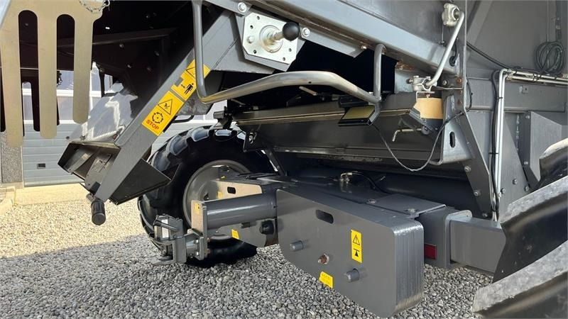 Massey Ferguson 7370 BETA. Gårdmaskine med kun 1080 motortimer. Me - Combină de recoltat cereale: Foto 5 Massey Ferguson 7370 BETA. Gårdmaskine med kun 1080 motortimer. Me - Combină de recoltat cereale: Foto 5