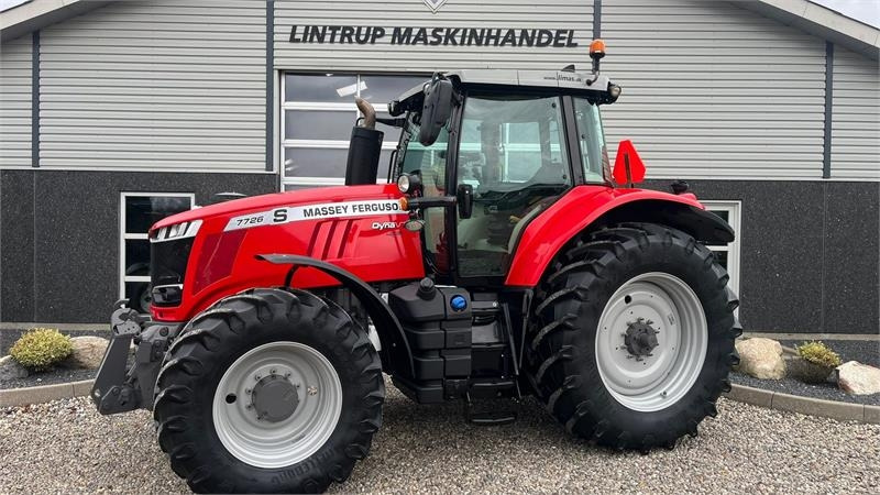 Massey Ferguson 7726 S DynaVT Med frontlift - Tractor agricol: Foto 1 Massey Ferguson 7726 S DynaVT Med frontlift - Tractor agricol: Foto 1