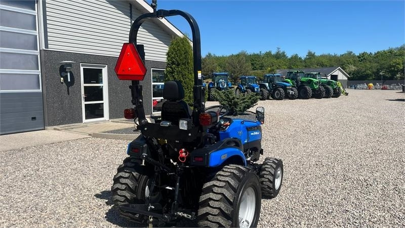 Tractor comunal Solis H26 HST Hydrostat. Industrihjul: Foto 16 Tractor comunal Solis H26 HST Hydrostat. Industrihjul: Foto 16