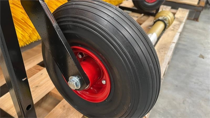 Thyregod TK 1600 PTO, med hydraulisk sving. - Perie: Foto 3 Thyregod TK 1600 PTO, med hydraulisk sving. - Perie: Foto 3