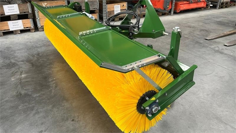 Thyregod TK 2800 med nylon børster og hydraulisk sving. bre - Perie: Foto 3 Thyregod TK 2800 med nylon børster og hydraulisk sving. bre - Perie: Foto 3