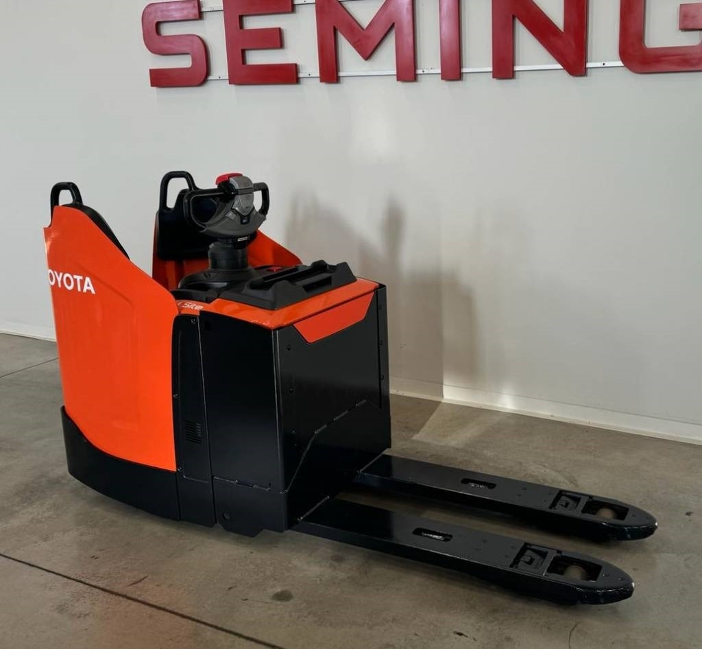 Toyota 10545 LPE200 - Transpalet manual: Foto 1 Toyota 10545 LPE200 - Transpalet manual: Foto 1