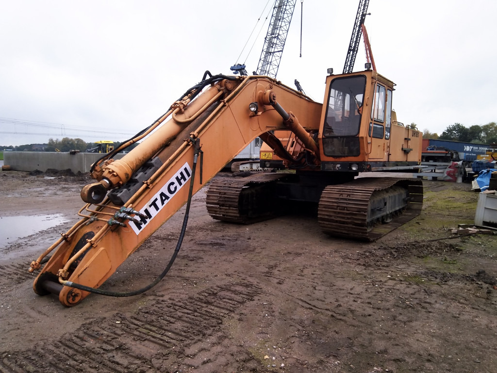 Hitachi UH181 - Excavator pe şenile: Foto 1 Hitachi UH181 - Excavator pe şenile: Foto 1