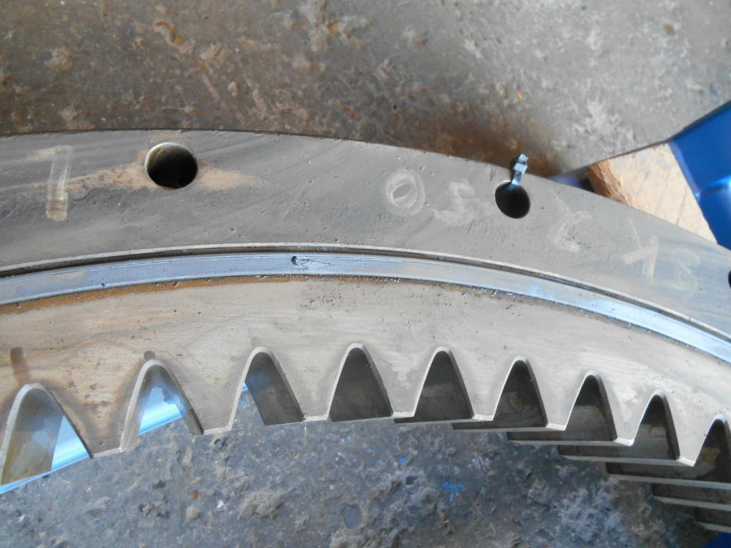 Kobelco LQ40FU0001F1 - Rulment rotire pentru Utilaje constructii: Foto 3 Kobelco LQ40FU0001F1 - Rulment rotire pentru Utilaje constructii: Foto 3