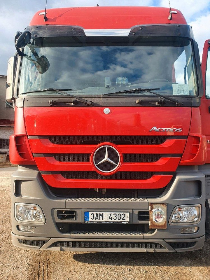 Mercedes-Benz Actros 1844 - Cap tractor: Foto 1 Mercedes-Benz Actros 1844 - Cap tractor: Foto 1