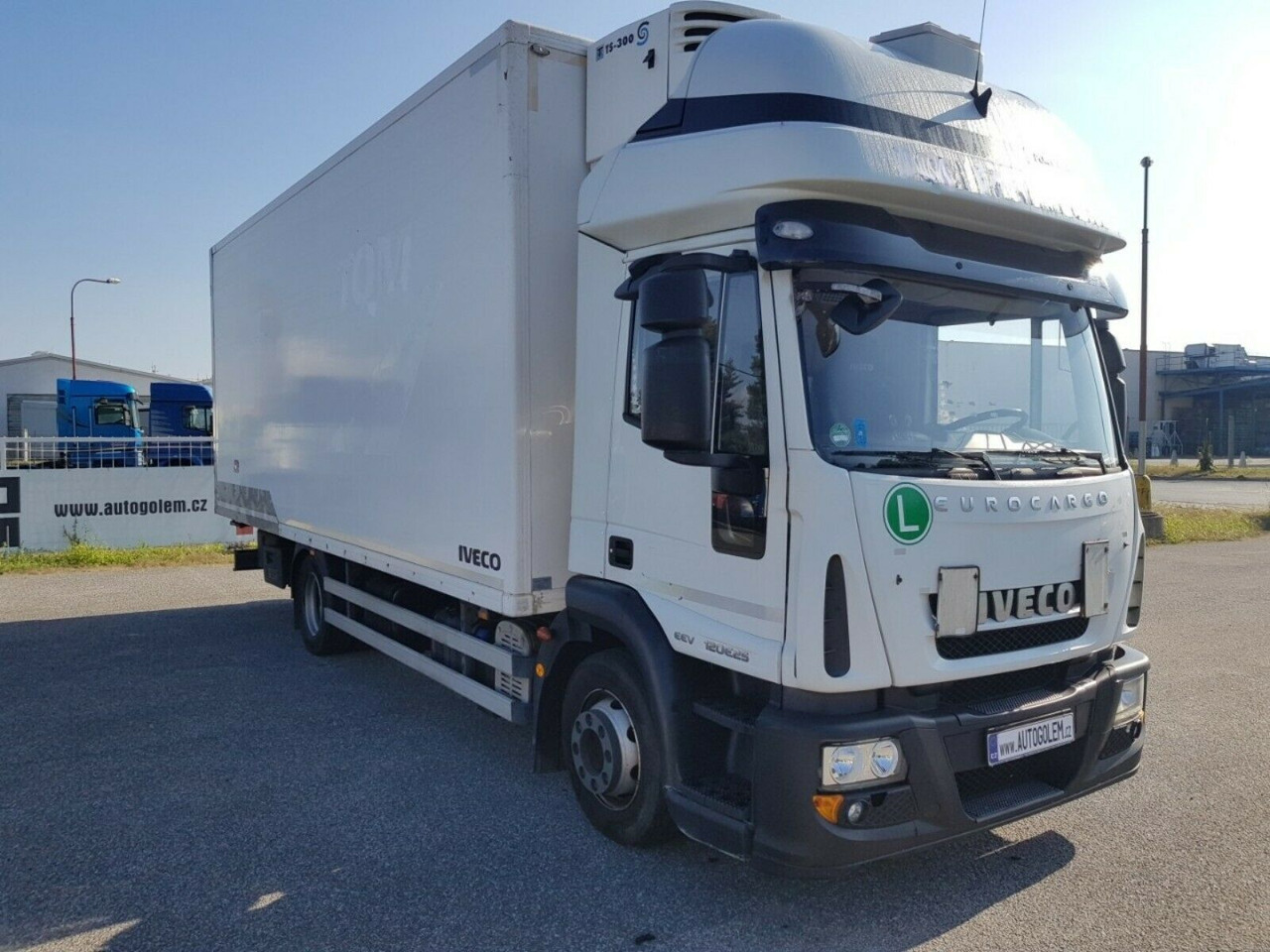 Iveco EUROCARGO ML 120E25 - Camion frigider: Foto 2 Iveco EUROCARGO ML 120E25 - Camion frigider: Foto 2