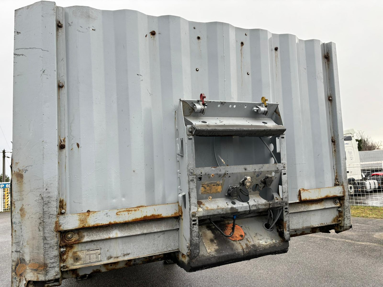 KRONE SD P - Semiremorcă platformă: Foto 2 KRONE SD P - Semiremorcă platformă: Foto 2