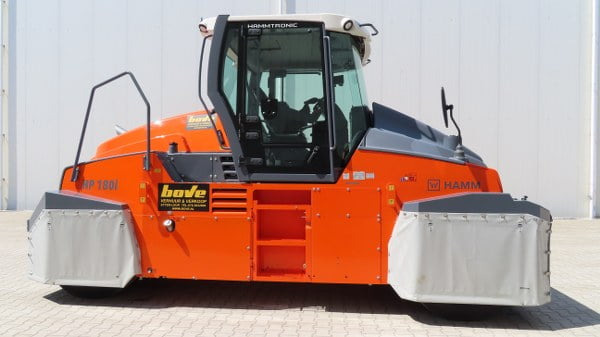Hamm HP 180 I - Compactor cu pneuri: Foto 1 Hamm HP 180 I - Compactor cu pneuri: Foto 1
