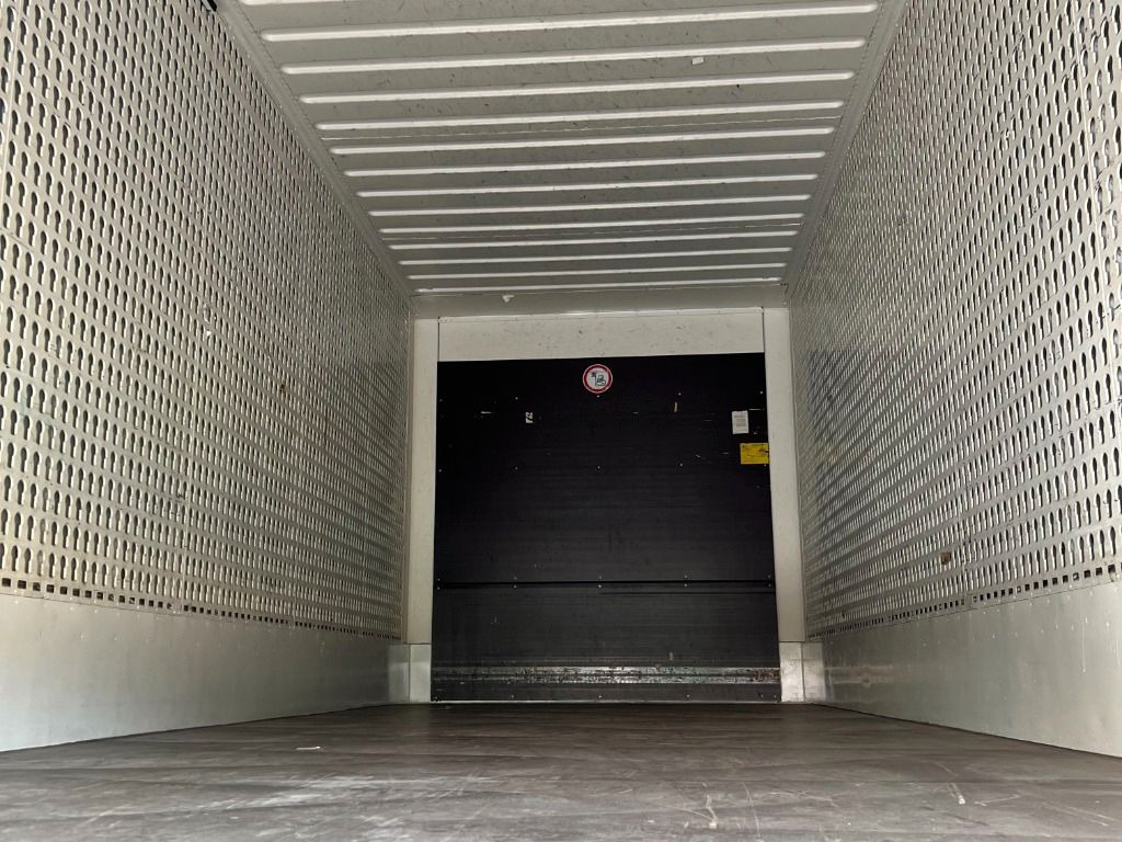 Krone Heck Alu.- Rolltor Krone Heck Alu.- Rolltor - Caroserie furgon: Foto 5 Krone Heck Alu.- Rolltor Krone Heck Alu.- Rolltor - Caroserie furgon: Foto 5