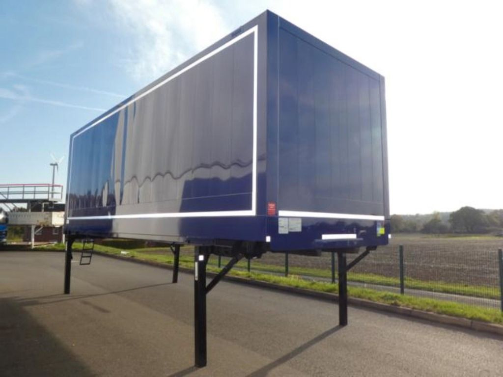 Krone Heck Alu.- Rolltor Krone Heck Alu.- Rolltor - Caroserie furgon: Foto 2 Krone Heck Alu.- Rolltor Krone Heck Alu.- Rolltor - Caroserie furgon: Foto 2