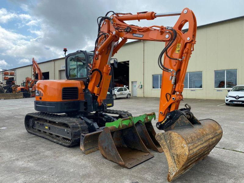 Doosan DX 85 R - Excavator pe şenile: Foto 3 Doosan DX 85 R - Excavator pe şenile: Foto 3