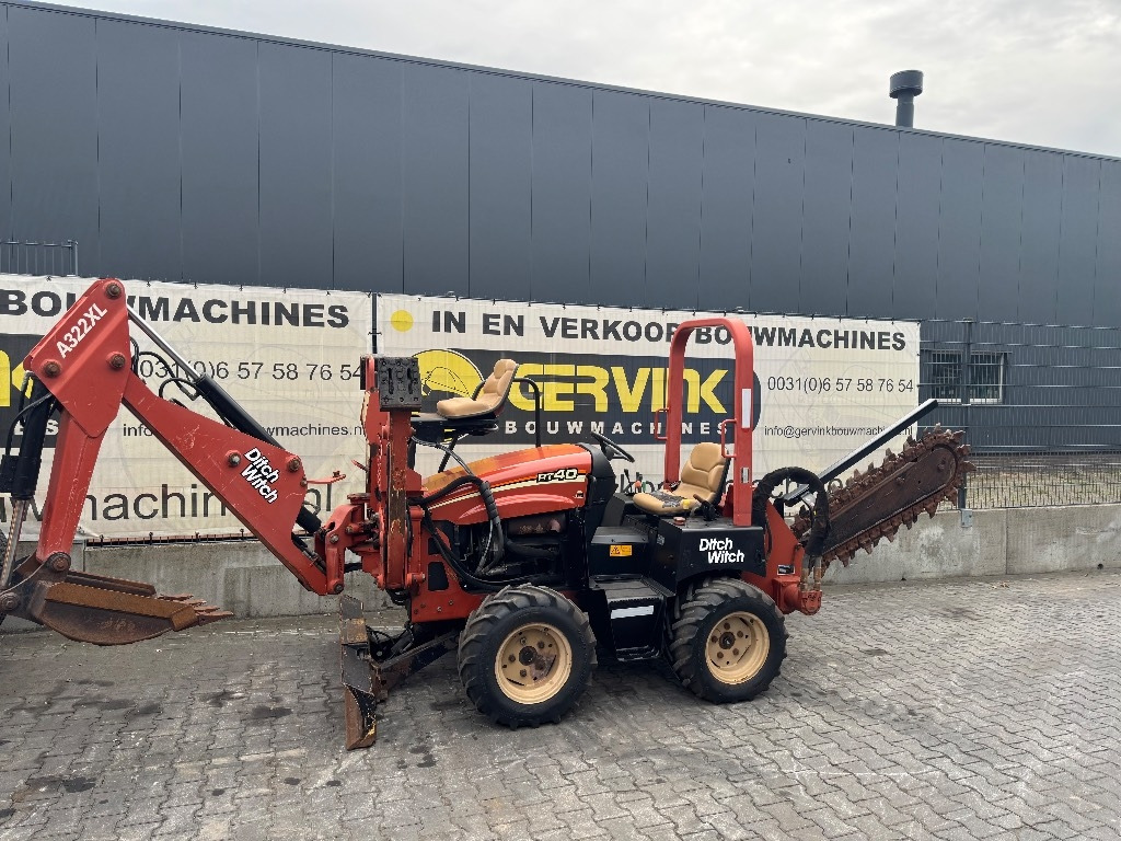 Ditch Witch RT 40 - Săpător de şanţuri: Foto 1 Ditch Witch RT 40 - Săpător de şanţuri: Foto 1