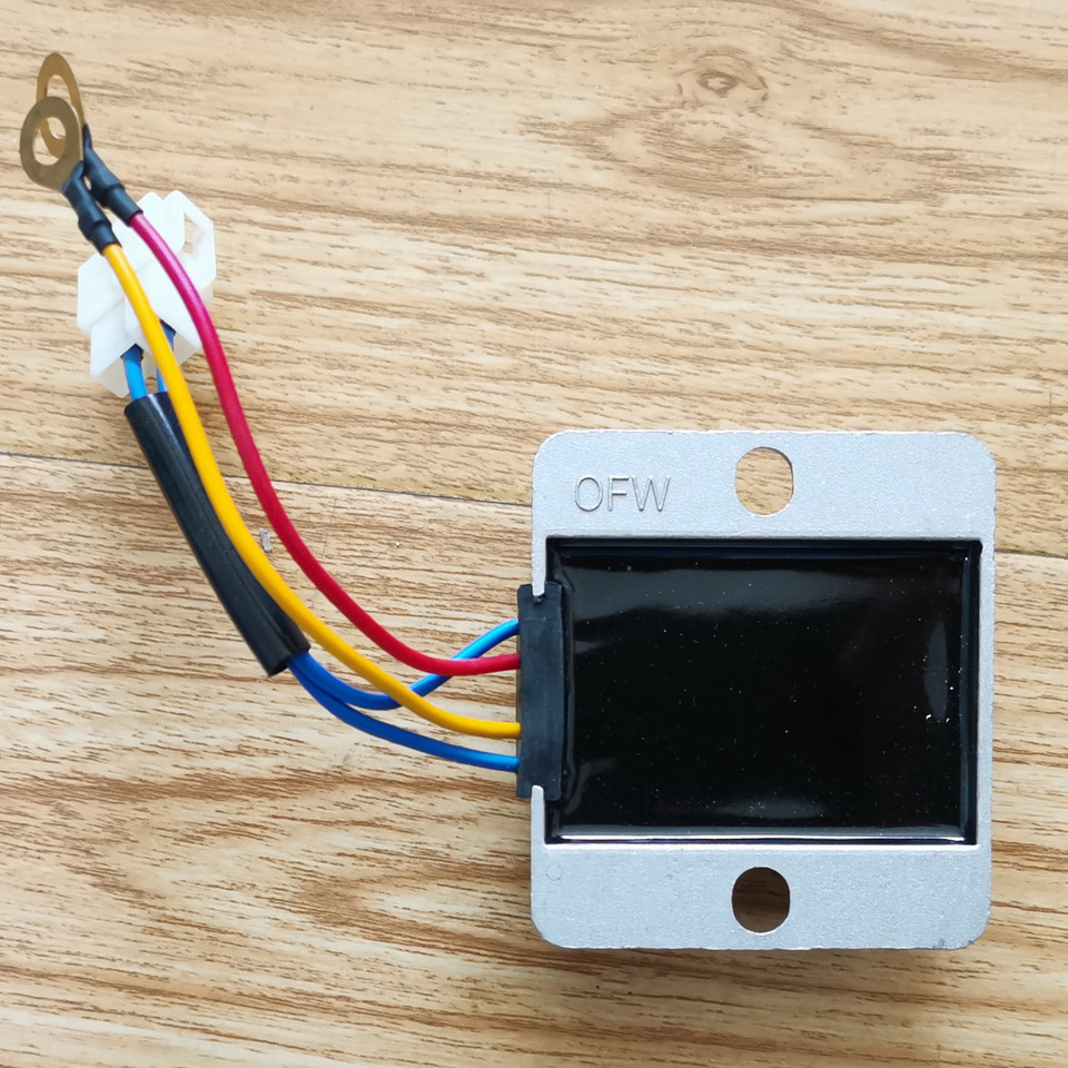 KOOP KD192FC Engine Original Regulator - Motor şi piese pentru Încărcător frontal pe pneuri: Foto 2 KOOP KD192FC Engine Original Regulator - Motor şi piese pentru Încărcător frontal pe pneuri: Foto 2