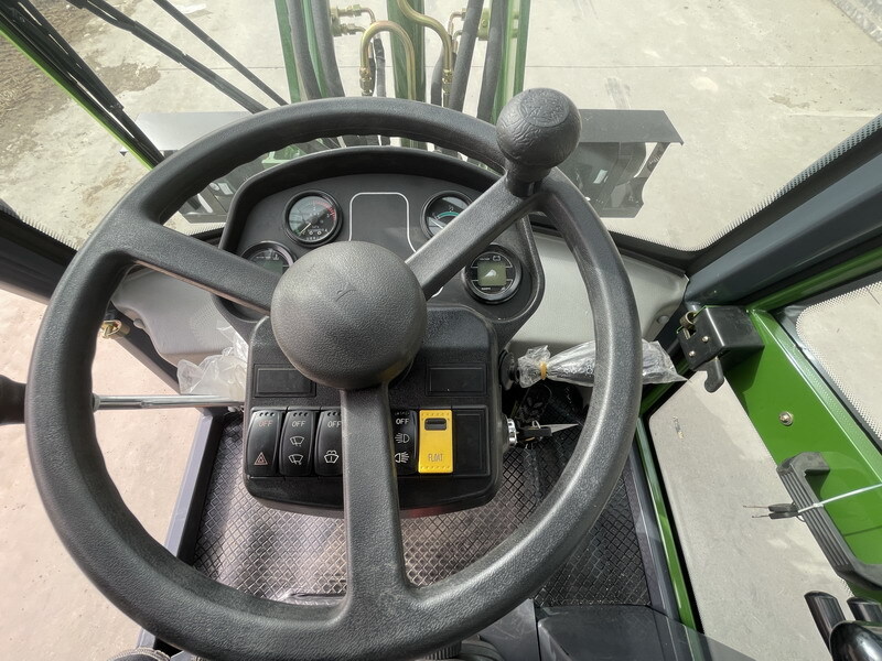 QINGDAO PROMISING 0.6T Capacity Mini Wheel Loader ZL06F - Încărcător frontal pe pneuri: Foto 4 QINGDAO PROMISING 0.6T Capacity Mini Wheel Loader ZL06F - Încărcător frontal pe pneuri: Foto 4