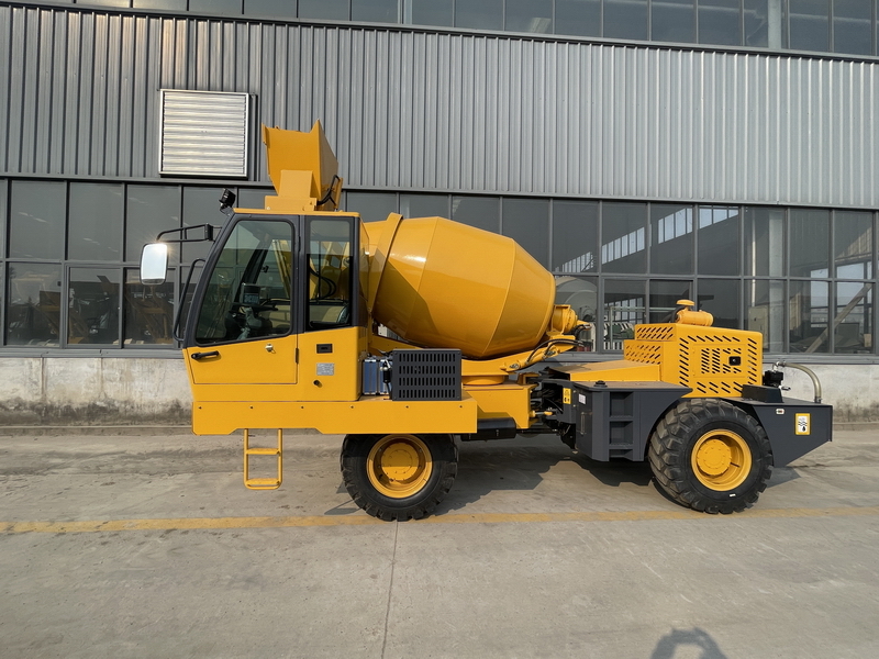 QINGDAO PROMISING 2.0CBM Self-Loading Concrete Mixer Truck CML200 - Autobetonieră: Foto 1 QINGDAO PROMISING 2.0CBM Self-Loading Concrete Mixer Truck CML200 - Autobetonieră: Foto 1