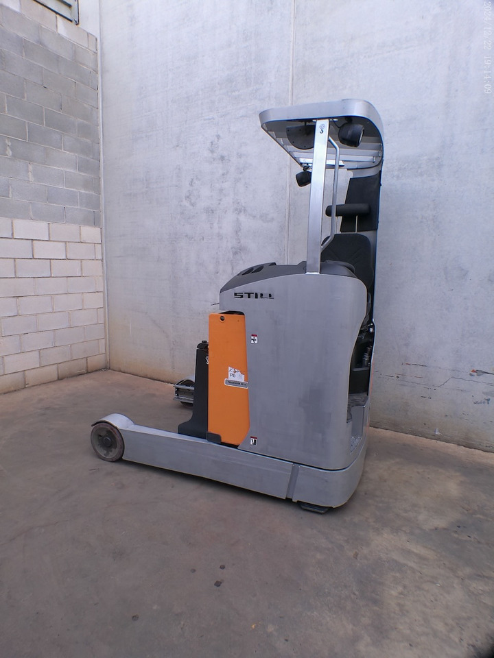 Still FM-X17 - Stivuitor cu catarg retractabil: Foto 4 Still FM-X17 - Stivuitor cu catarg retractabil: Foto 4