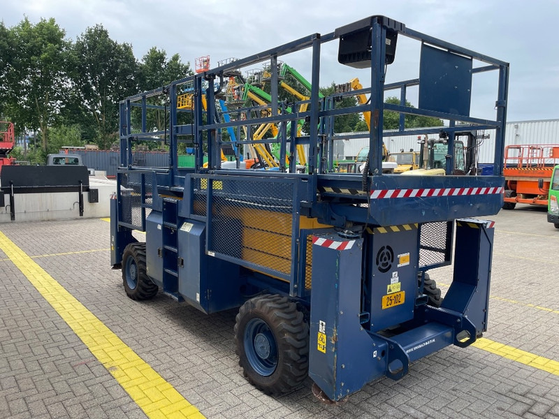 Genie GS 3384 RT - Platforma foarfeca: Foto 5 Genie GS 3384 RT - Platforma foarfeca: Foto 5