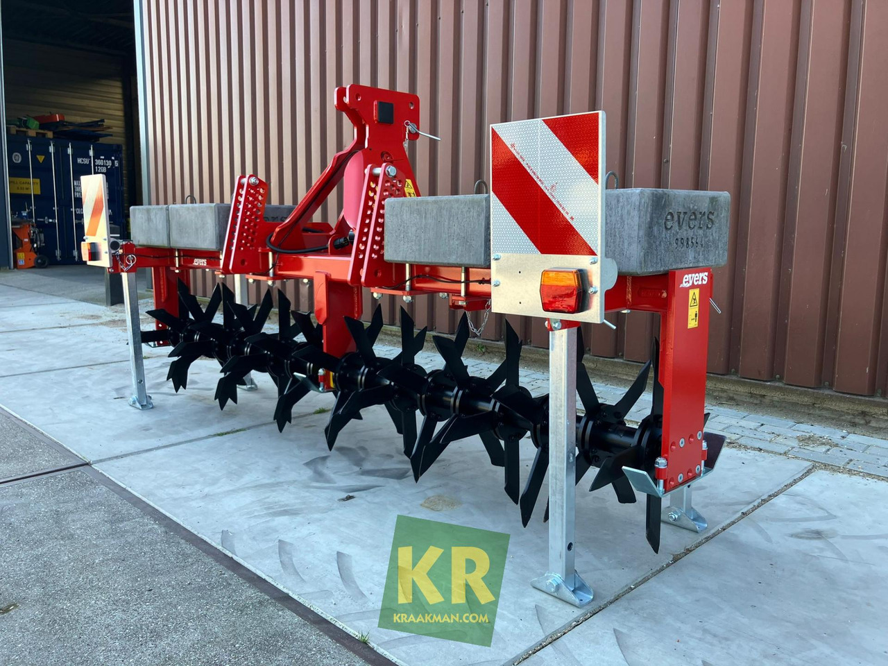 GB-300 Evers - Maşină pentru prelucrarea solului: Foto 4 GB-300 Evers - Maşină pentru prelucrarea solului: Foto 4