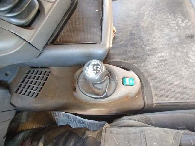 SCANIA R 114 380 6x2 - Camion şasiu: Foto 5 SCANIA R 114 380 6x2 - Camion şasiu: Foto 5