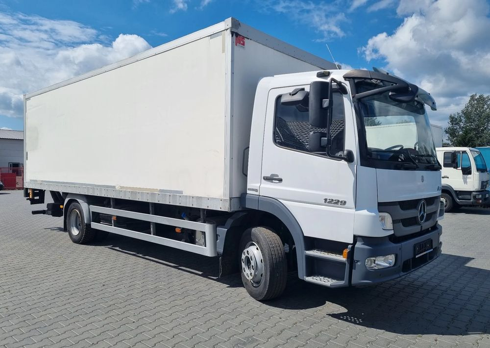 Mercedes-Benz Atego 1224 - Camion frigider: Foto 2 Mercedes-Benz Atego 1224 - Camion frigider: Foto 2