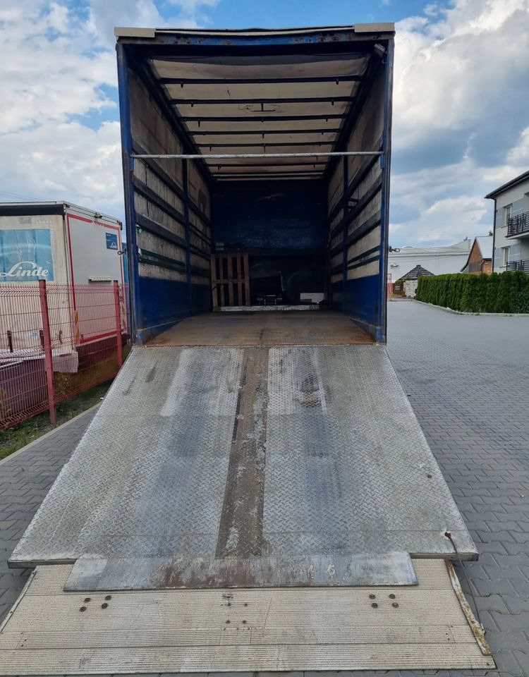 Mercedes-Benz Atego 1229 - Maşină de tractare: Foto 2 Mercedes-Benz Atego 1229 - Maşină de tractare: Foto 2