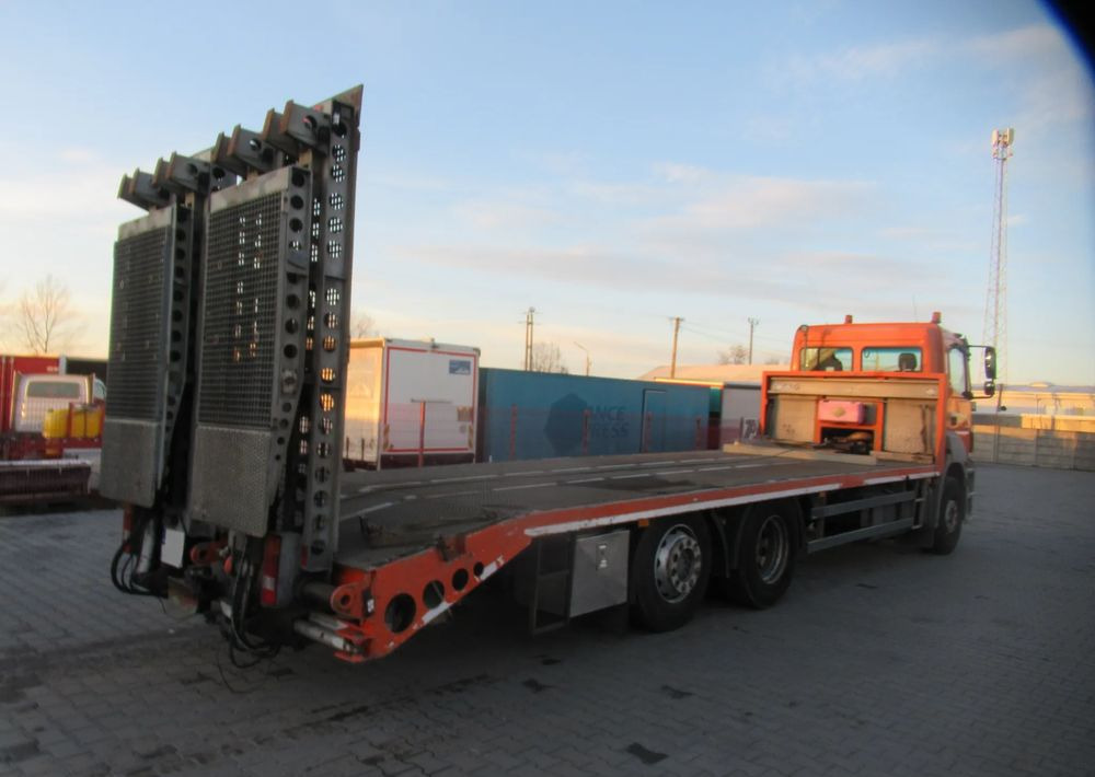 Mercedes-Benz Axor 2540 - Maşină de tractare: Foto 2 Mercedes-Benz Axor 2540 - Maşină de tractare: Foto 2