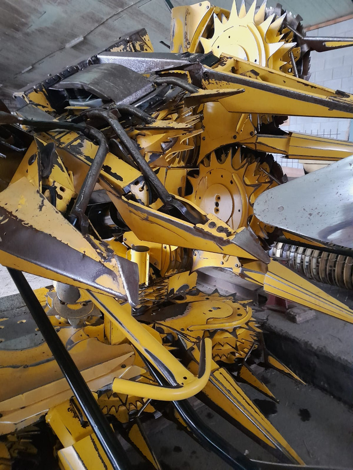 KEMPER 375 - Utilaje pentru maşină de recoltat furaj: Foto 2 KEMPER 375 - Utilaje pentru maşină de recoltat furaj: Foto 2