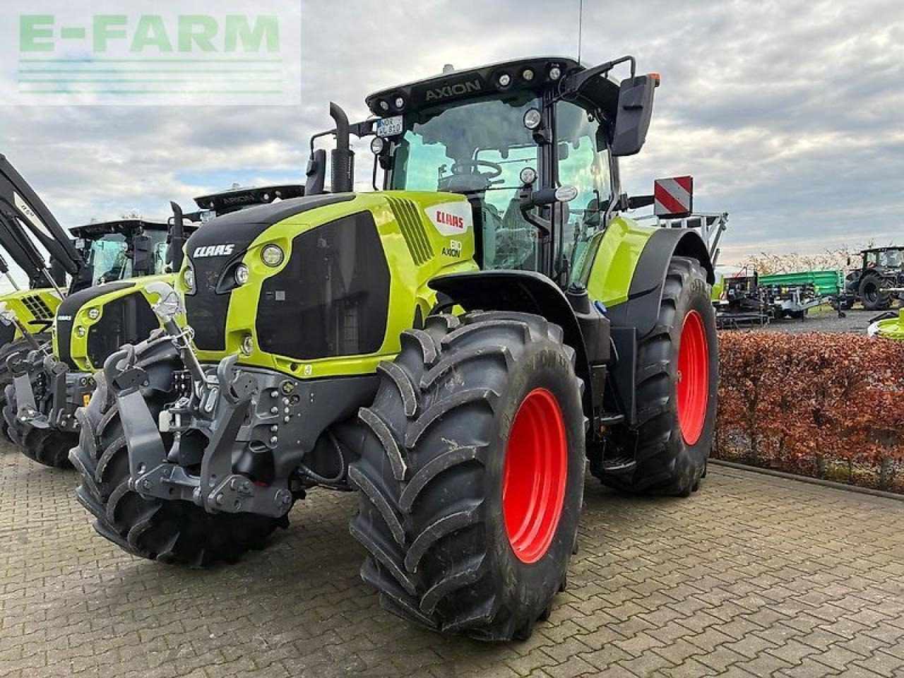 CLAAS axion 810 cm cebis - Tractor agricol: Foto 3 CLAAS axion 810 cm cebis - Tractor agricol: Foto 3