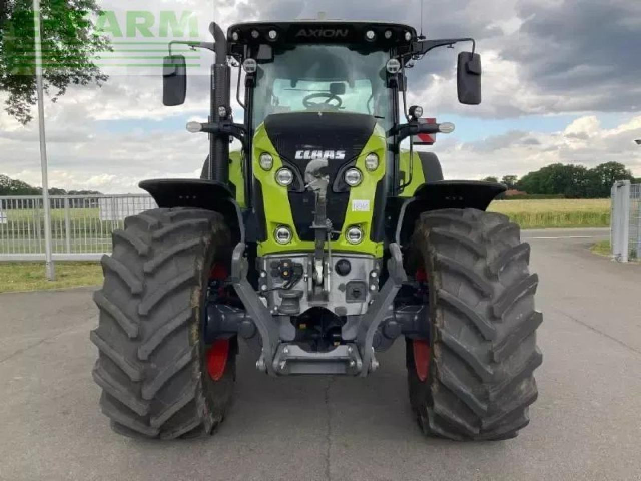 CLAAS axion 810 cmatic cebis CMATIC CEBIS - Tractor agricol: Foto 2 CLAAS axion 810 cmatic cebis CMATIC CEBIS - Tractor agricol: Foto 2
