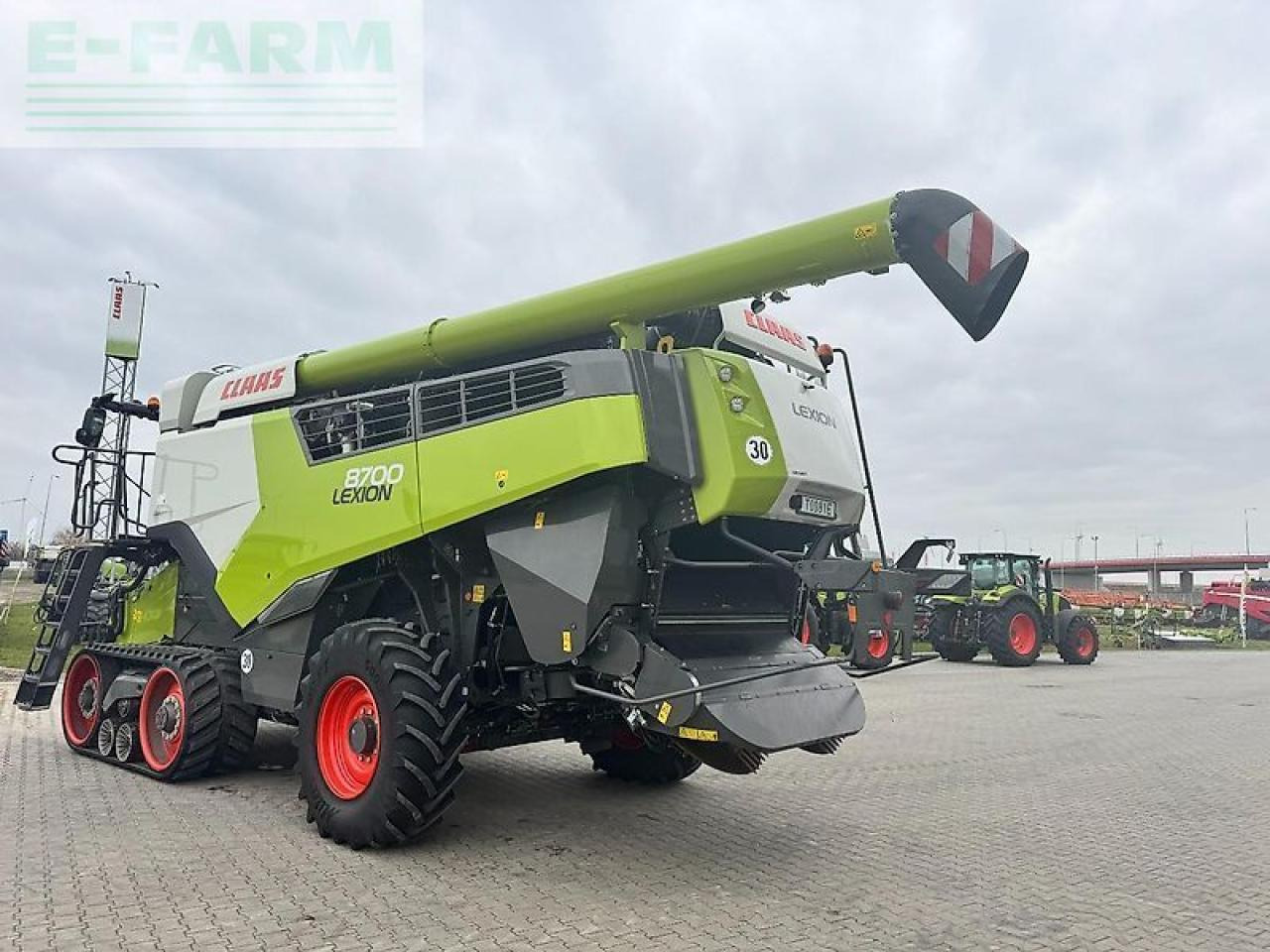 Combină de recoltat cereale CLAAS lexion 8700 tt: Foto 12 Combină de recoltat cereale CLAAS lexion 8700 tt: Foto 12
