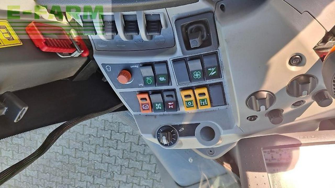 CLAAS xerion 4000 t vc - Tractor agricol: Foto 3 CLAAS xerion 4000 t vc - Tractor agricol: Foto 3