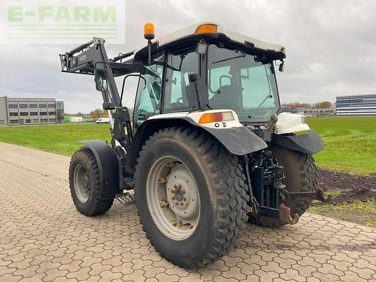 Tractor agricol Case-IH jx 1090u: Foto 7