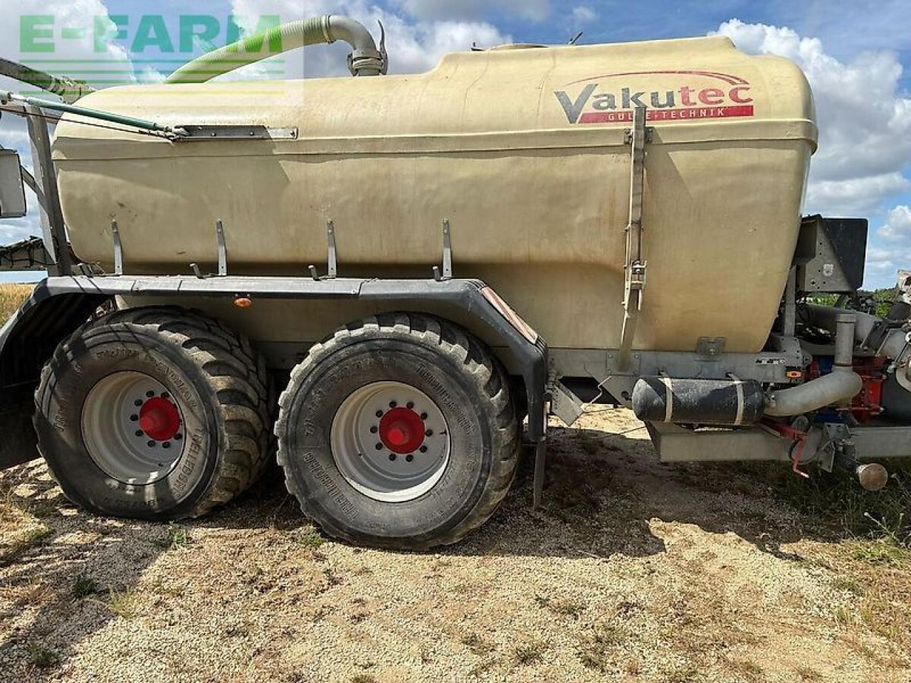 K 14 PUL 14m3 mit 15m Schleppschlauch - Maşină de împrăştiat îngrăşăminte: Foto 3 K 14 PUL 14m3 mit 15m Schleppschlauch - Maşină de împrăştiat îngrăşăminte: Foto 3