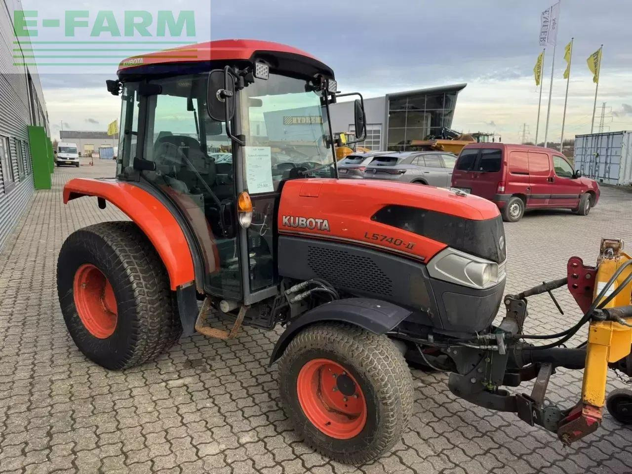 Kubota 5740 - Tractor agricol: Foto 2 Kubota 5740 - Tractor agricol: Foto 2