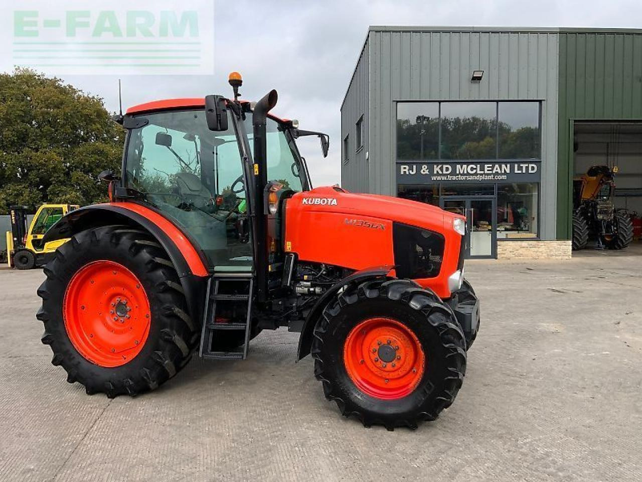 Kubota m135 gx tractor (st24279) - Tractor agricol: Foto 1 Kubota m135 gx tractor (st24279) - Tractor agricol: Foto 1