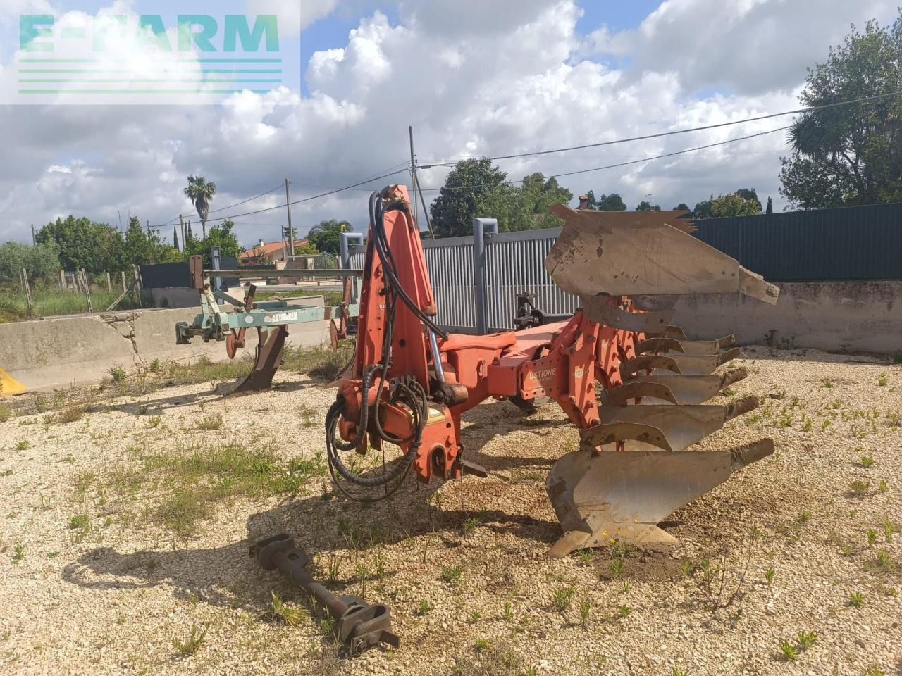 Kuhn Varimaster 153 4et+1 - Plug: Foto 1 Kuhn Varimaster 153 4et+1 - Plug: Foto 1