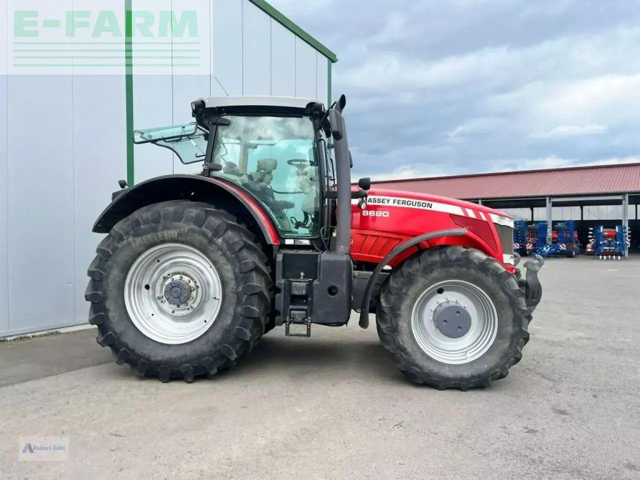 Massey Ferguson 8690 - Tractor agricol: Foto 4 Massey Ferguson 8690 - Tractor agricol: Foto 4