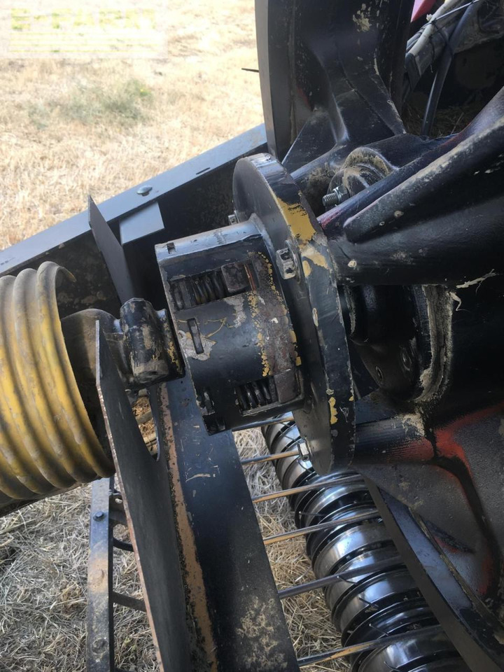 New Holland D1210 - Presă baloţi dreptunghiulari: Foto 4 New Holland D1210 - Presă baloţi dreptunghiulari: Foto 4