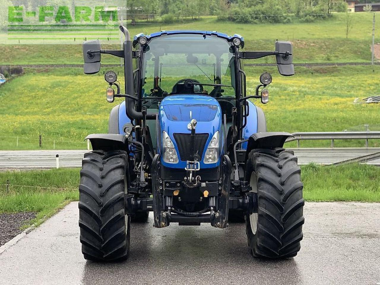 New Holland t 5.105 - Tractor agricol: Foto 3 New Holland t 5.105 - Tractor agricol: Foto 3